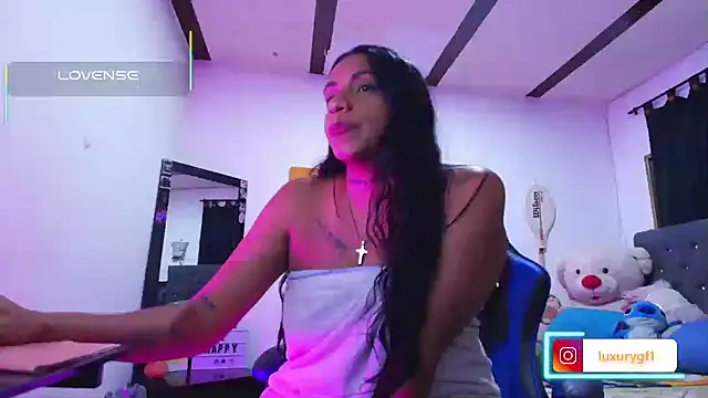 Pocahontaslovex online show from 07.24.26