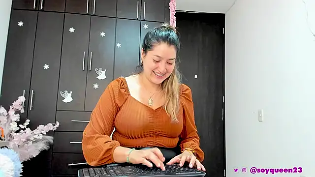 Soyqueen online show from 01.31.25