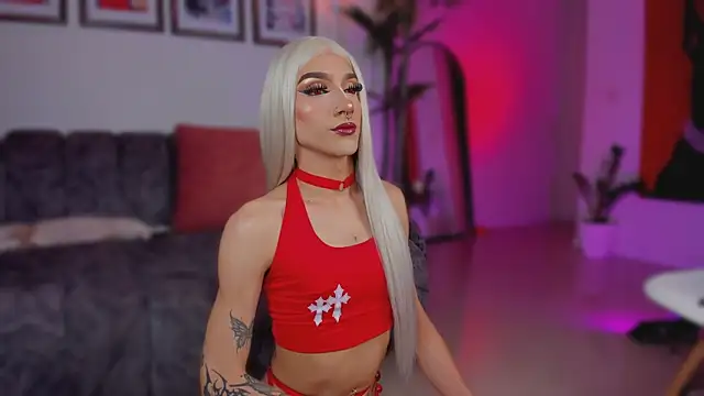 Snapshot of Taylor__foxxx chatting on 11.08.25 Taylor foxxx online show from 11.08.25