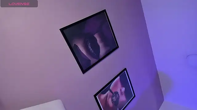 Dalila Thoms online show from 02.02.25