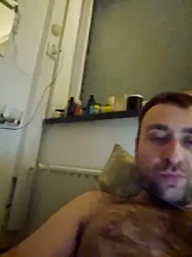 Snapshot of TIGERRR86 chatting on 02.13.25 TIGERRR86 online show from 02.13.25