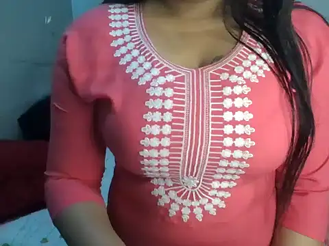 Snapshot of Trezza chatting on 06.26.26 Trezza online show from 06.26.26