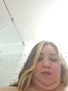 Snapshot of Venus_queenn chatting on 03.18.25 Venus queenn online show from 03.18.25