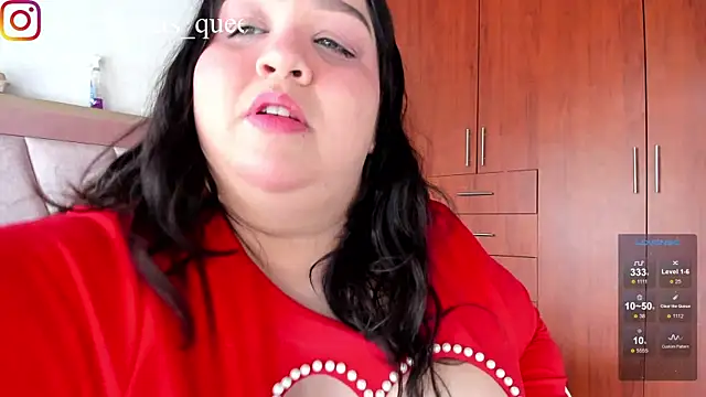 Snapshot of Venus_queenn chatting on 10.10.25 Venus queenn online show from 10.10.25