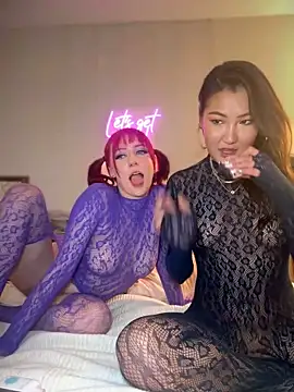 Snapshot of marleymaxwell chatting on 01.13.25 marleymaxwell online show from 01.13.25