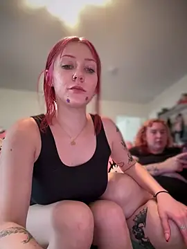 Snapshot of marleymaxwell chatting on 02.01.25 marleymaxwell online show from 02.01.25