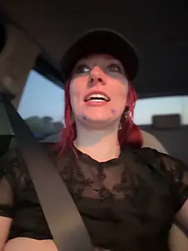 Snapshot of marleymaxwell chatting on 02.01.25 marleymaxwell online show from 02.01.25