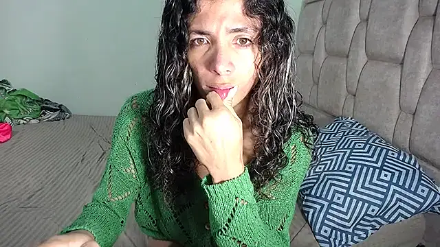 Snapshot of Nadia_Monroe chatting on 12.15.24 Nadia Monroe online show from 12.15.24