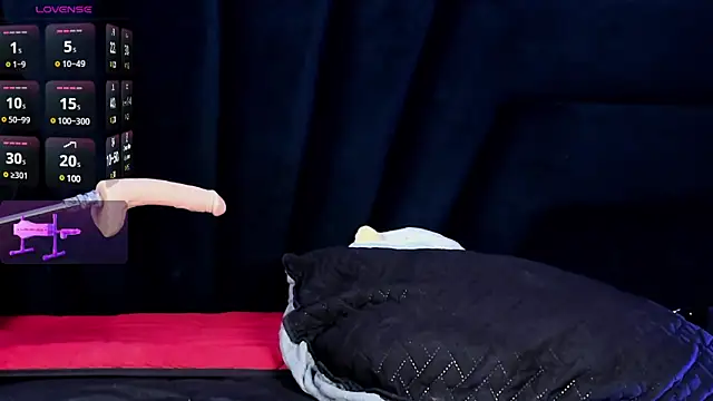 darkydolly  online show from 12.17.24