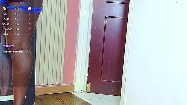 Snapshot of MiissBNasty chatting on 09.18.25 MiissBNasty online show from 09.18.25