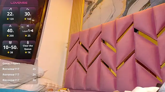 Snapshot of MiissBNasty chatting on 10.14.25 MiissBNasty online show from 10.14.25