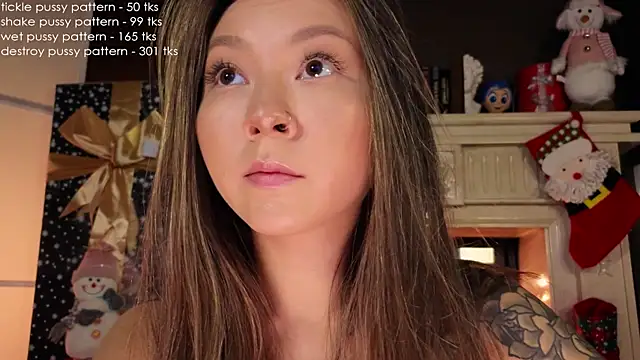 Snapshot of im_casey chatting on 12.22.24 im casey online show from 12.22.24