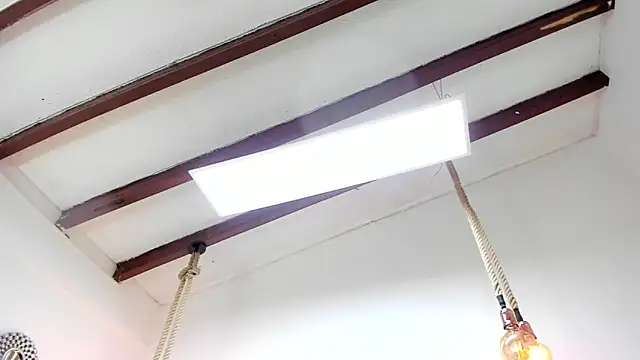 Oriana Guzman online show from 02.05.25