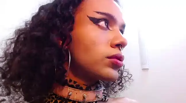 Foxy Ella  online show from 02.28.25