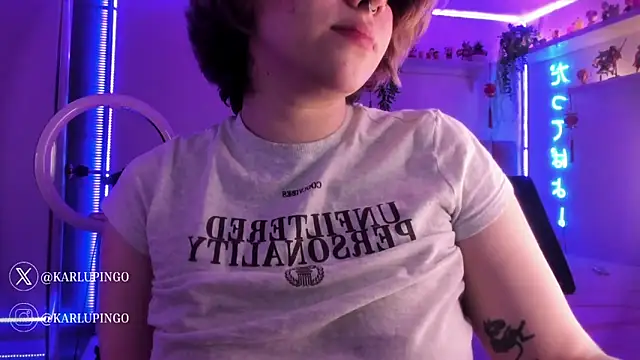 Snapshot of albaismynameX chatting on 02.11.25 albaismynameX online show from 02.11.25