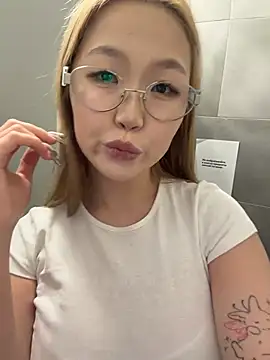 Aiko Yumi online show from 03.14.26