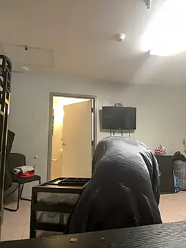 Snapshot of SexyB214 chatting on 01.03.25 SexyB214 online show from 01.03.25