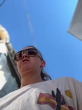 Snapshot of SexyB214 chatting on 02.21.25 SexyB214 online show from 02.21.25