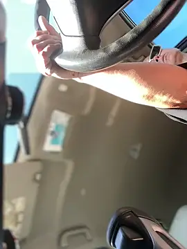 Snapshot of SexyB214 chatting on 02.25.25 SexyB214 online show from 02.25.25