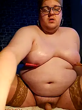 MoniqueBader22 online show from 12.14.24