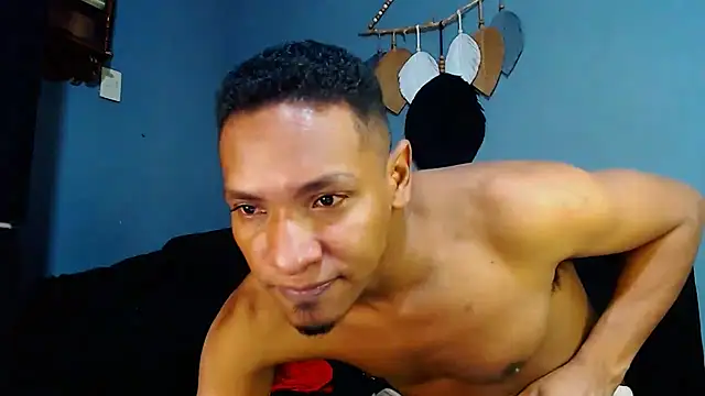 Grandeygruesa1 online show from 02.15.25