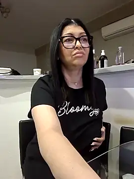 Milf Abigail online show from 09.27.25