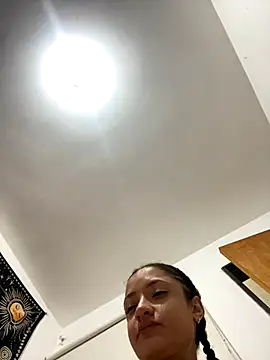 Alicia ALICIA online show from 11.04.25