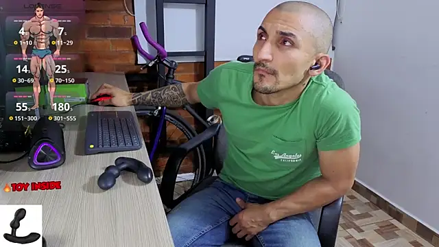 Snapshot of Marck_Muscle chatting on 02.09.26 Marck Muscle online show from 02.09.26