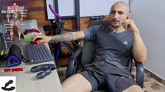 Snapshot of Marck_Muscle chatting on 02.13.26 Marck Muscle online show from 02.13.26