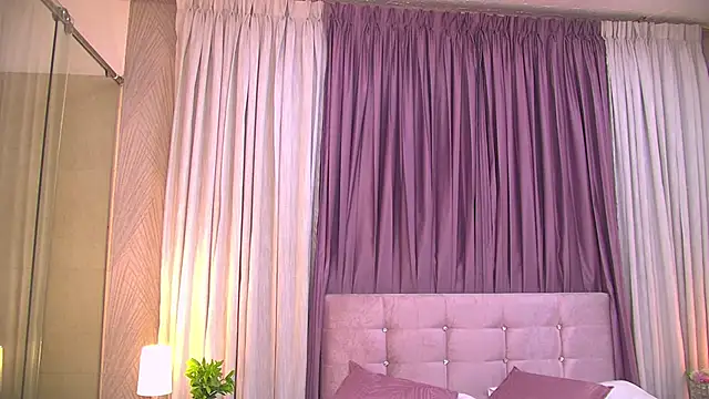 Lilly Peach22 online show from 01.18.25