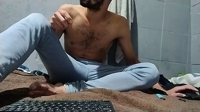 UncutToyBoy23cm online show from 05.17.26