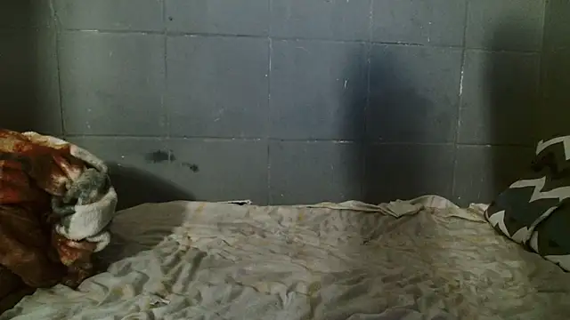 Snapshot of UncutToyBoy23cm chatting on 07.06.26 UncutToyBoy23cm online show from 07.06.26
