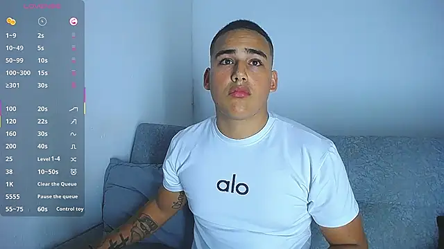 Latino Junge online show from 03.08.25