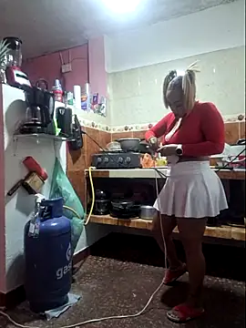 Snapshot of gatadeojosclaros chatting on 02.21.25 gatadeojosclaros online show from 02.21.25