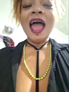 Snapshot of gatadeojosclaros chatting on 02.09.26 gatadeojosclaros online show from 02.09.26