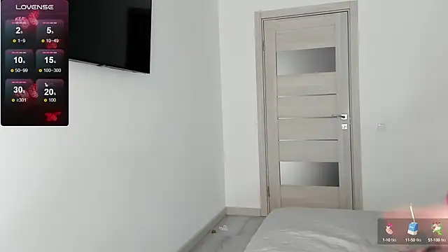 Snapshot of MCfly_11 chatting on 01.26.25 MCfly 11 online show from 01.26.25