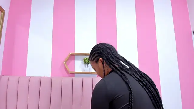 ISABELLA 020 online show from 03.21.25