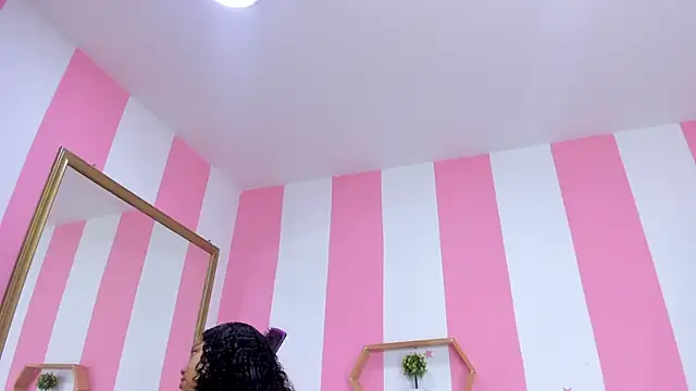 ISABELLA 020 online show from 02.21.26