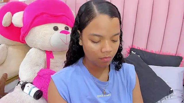 ISABELLA 020 online show from 03.31.26