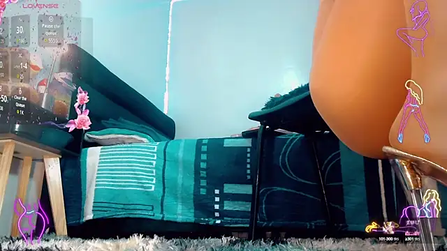 Snapshot of _Riannagarcia_ chatting on 09.22.25 Riannagarcia online show from 09.22.25