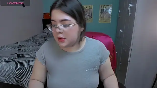 Snapshot of Aria_Fullbuster chatting on 03.22.25 Aria Fullbuster online show from 03.22.25