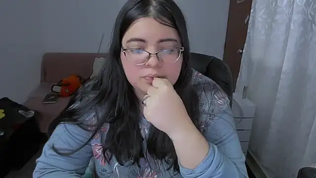 Snapshot of Aria_Fullbuster chatting on 11.15.25 Aria Fullbuster online show from 11.15.25