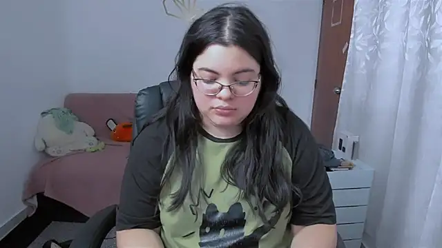 Snapshot of Aria_Fullbuster chatting on 11.28.25 Aria Fullbuster online show from 11.28.25