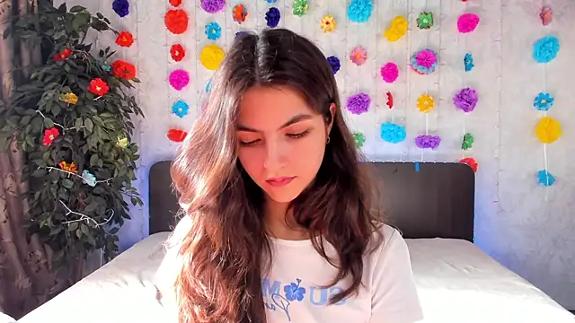 Milana Crystal  online show from 03.14.25