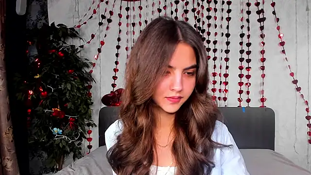 Milana Crystal  online show from 02.12.26