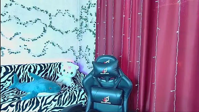 Sidney blush online show from 03.20.25