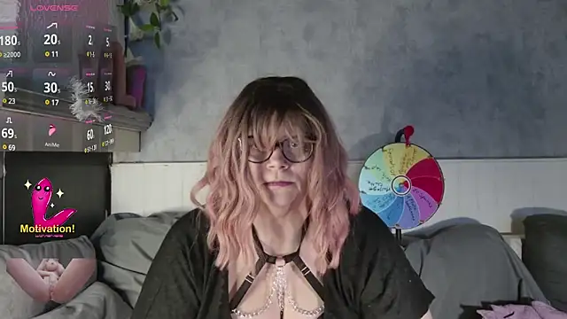 Lola-squirt online show from 01.06.25