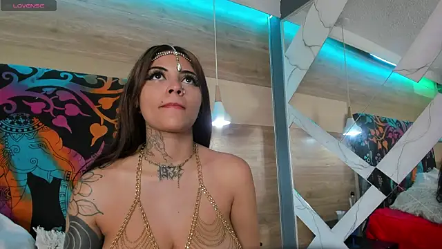 Cori Paige online show from 03.10.25