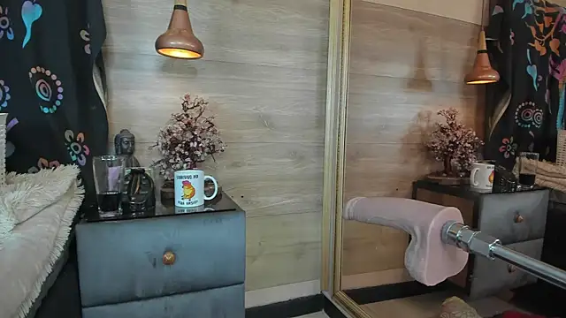 Cori Paige online show from 09.27.25