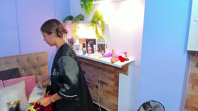 Georgina-coule online show from 01.09.25